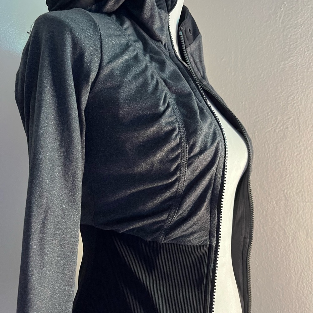 Reversible Lululemon Jacket - Picture 2 of 16